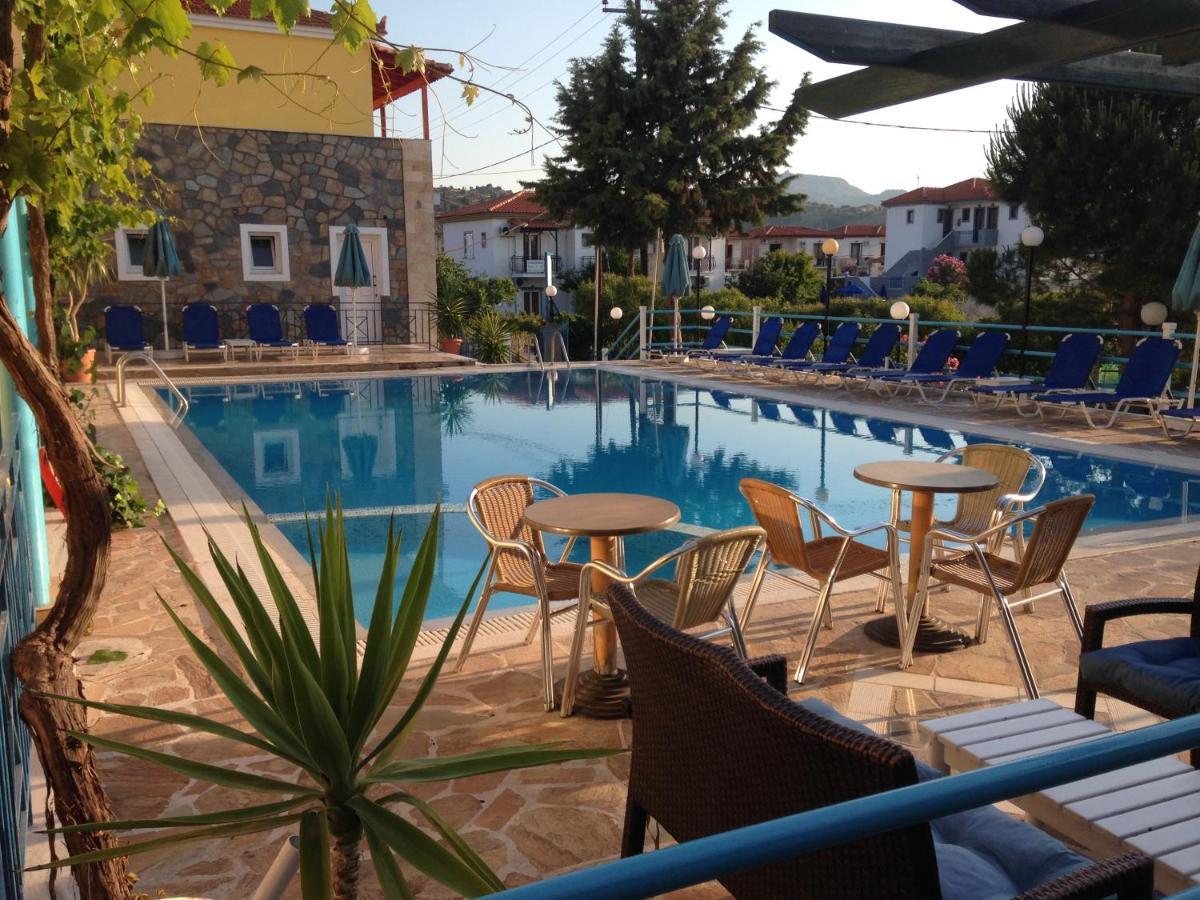 Anaxos Hotel Exterior photo