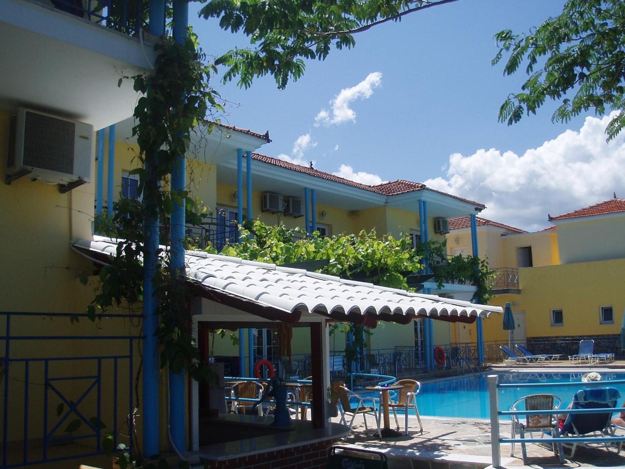 Anaxos Hotel Exterior photo